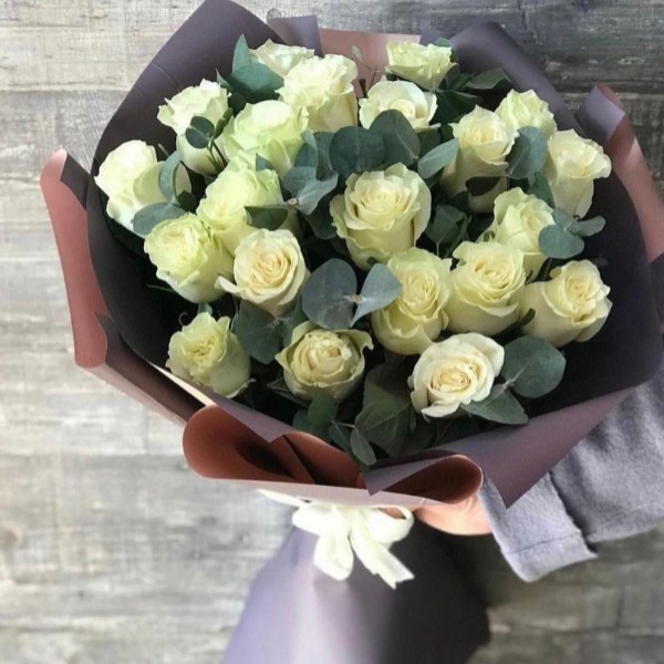 Bouquet of 21 White Roses